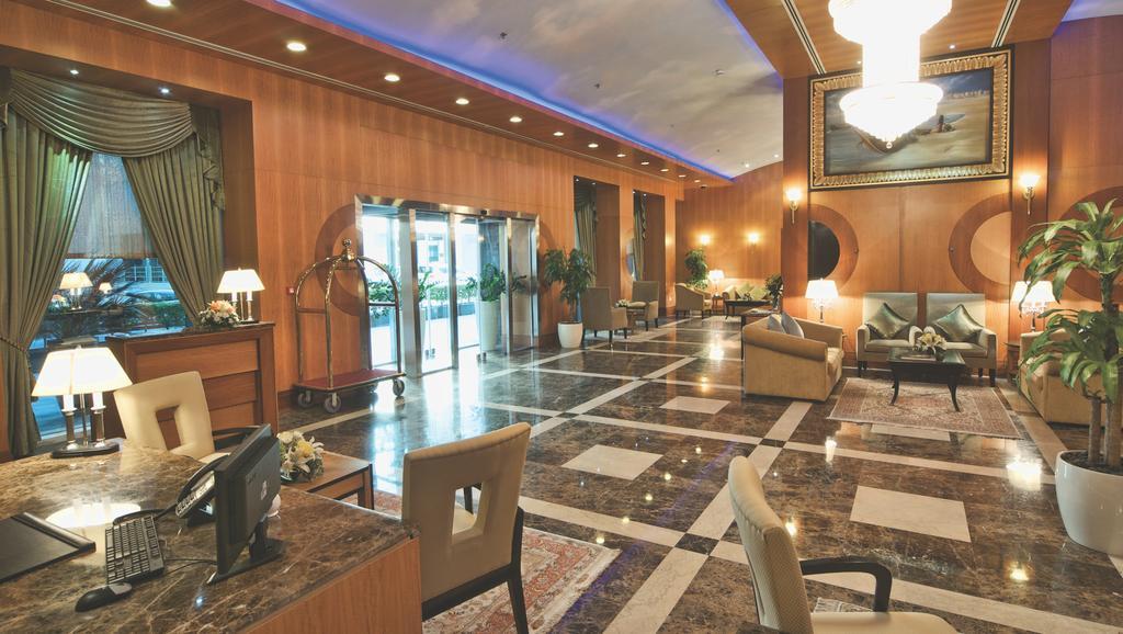 Wiseman Grand Hotel Doha Eksteriør bilde Lobby