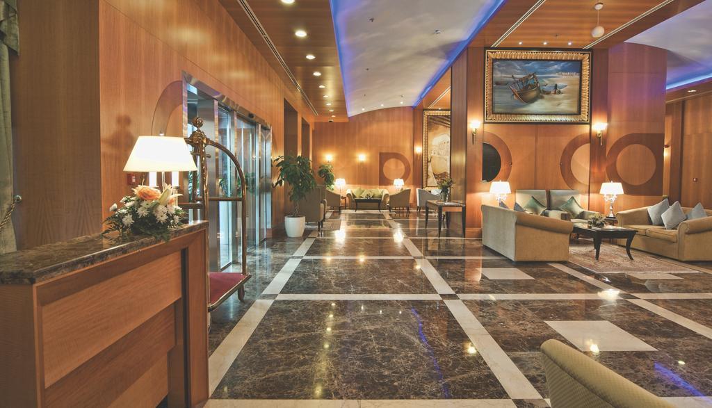 Wiseman Grand Hotel Doha Eksteriør bilde Lobby